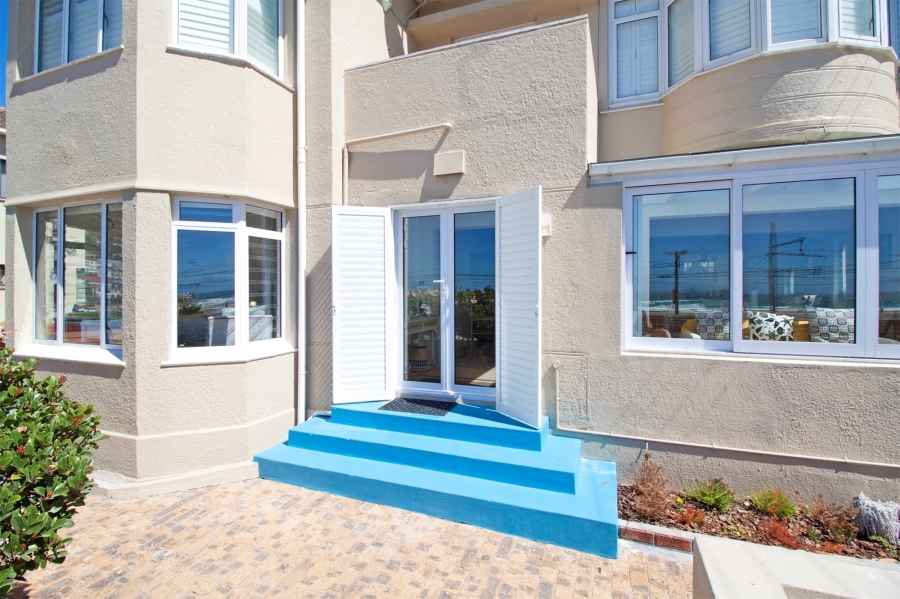 2 Bedroom Property for Sale in Fish Hoek Western Cape